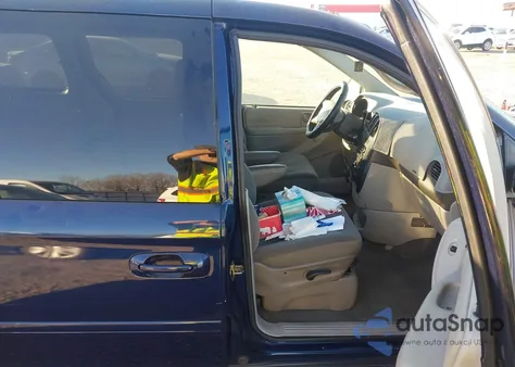 2005 Dodge Grand Caravan Sxt z USA, uszkodzony, nr VIN 2D4GP44L15R392962